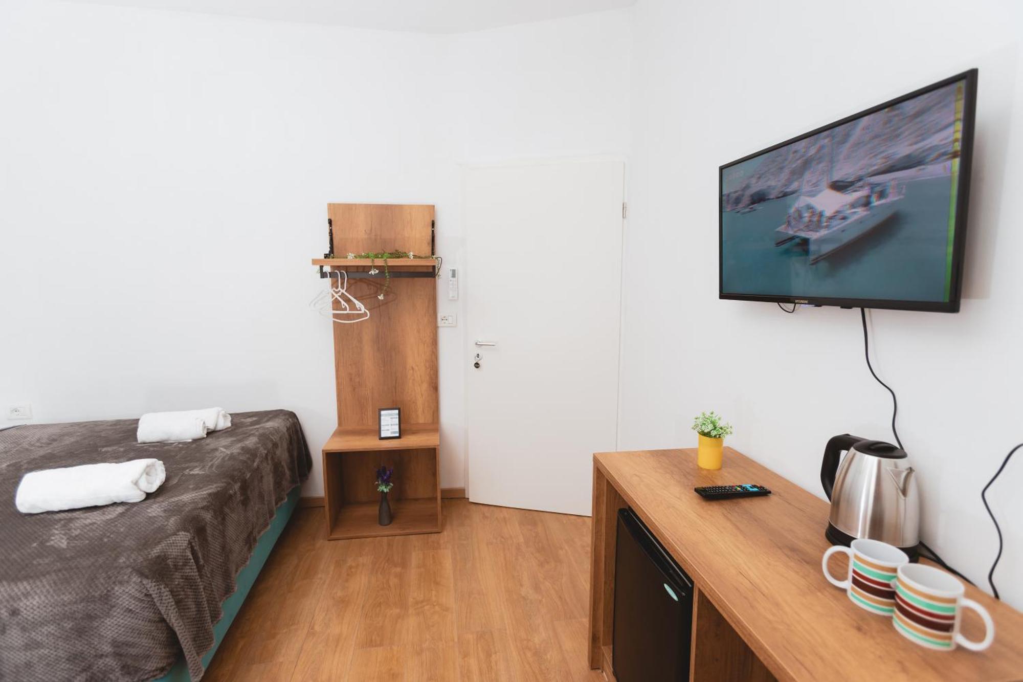 Tier Center Hotel 3*